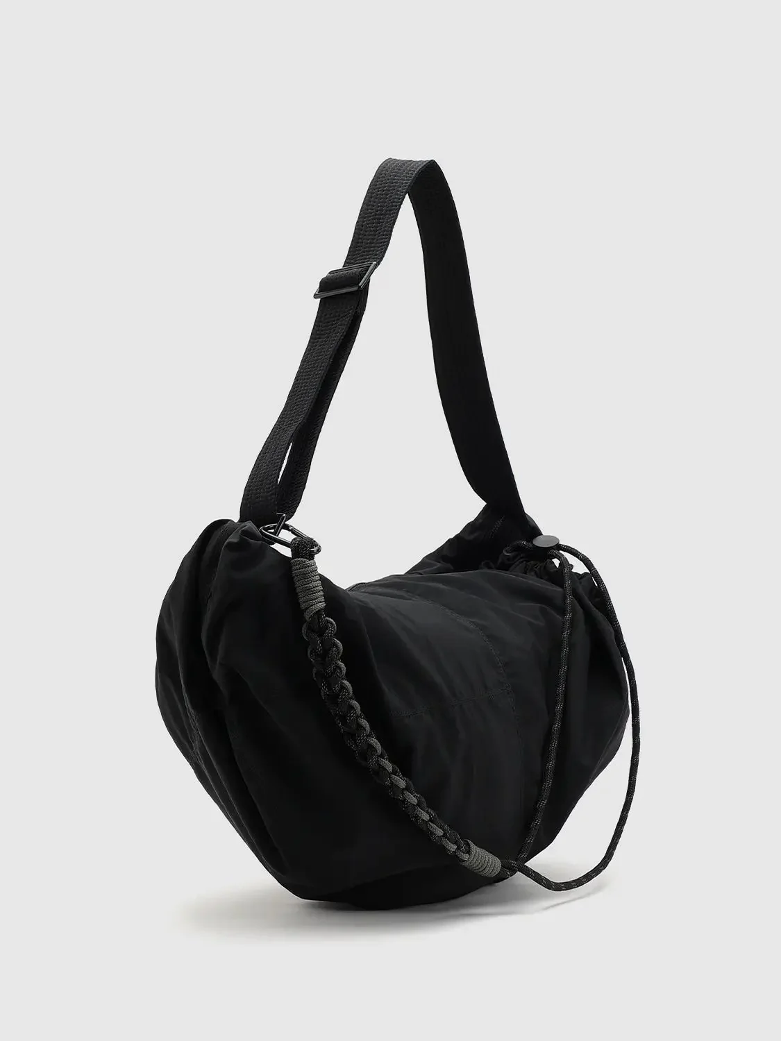 8916-oversized-crescent-crossbody-bags-3.webp Oversized Crescent Crossbody Bags
