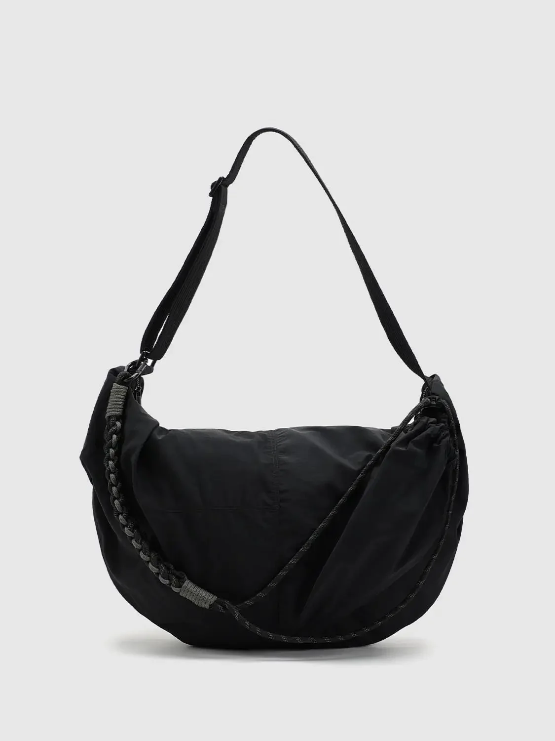 8916-oversized-crescent-crossbody-bags-8.webp Oversized Crescent Crossbody Bags