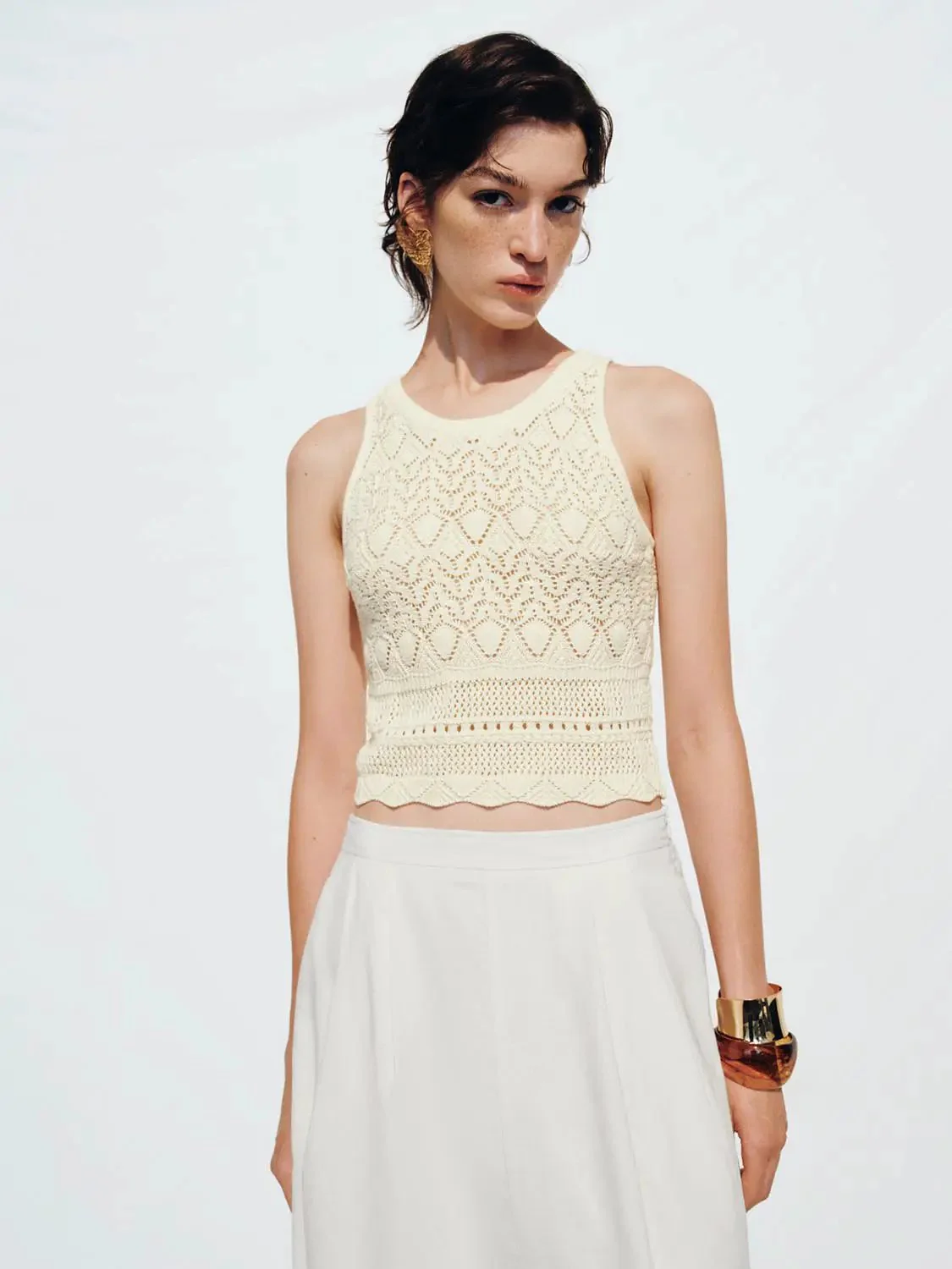 9055-knitted-vests-8.webp Knitted Vests