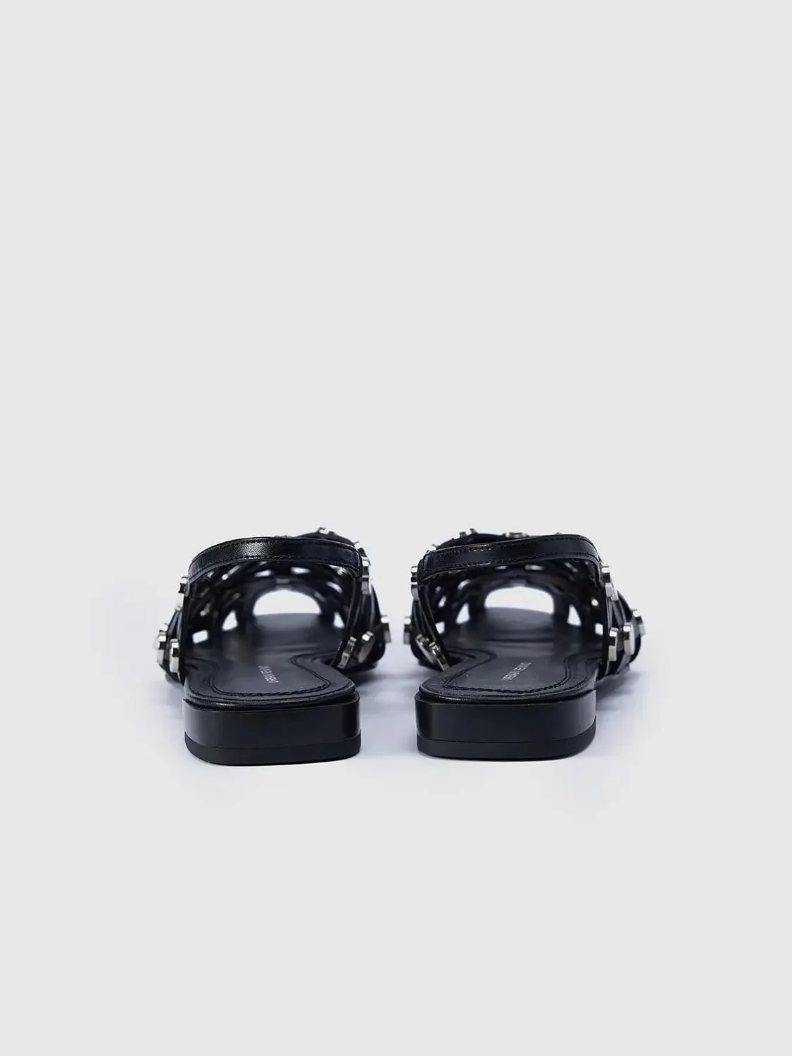 9061-slingbacks-3.webp Slingbacks