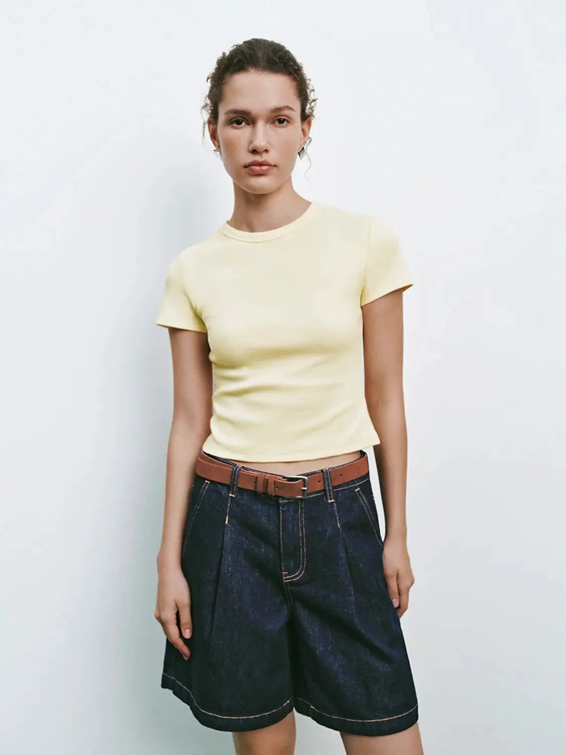 9126-cropped-cotton-blend-short-sleeve-t-shirts-1.webp Cropped Cotton Blend Short Sleeve T Shirts