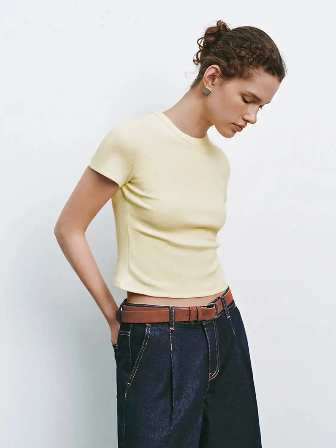 9126-cropped-cotton-blend-short-sleeve-t-shirts-5.webp Cropped Cotton Blend Short Sleeve T Shirts