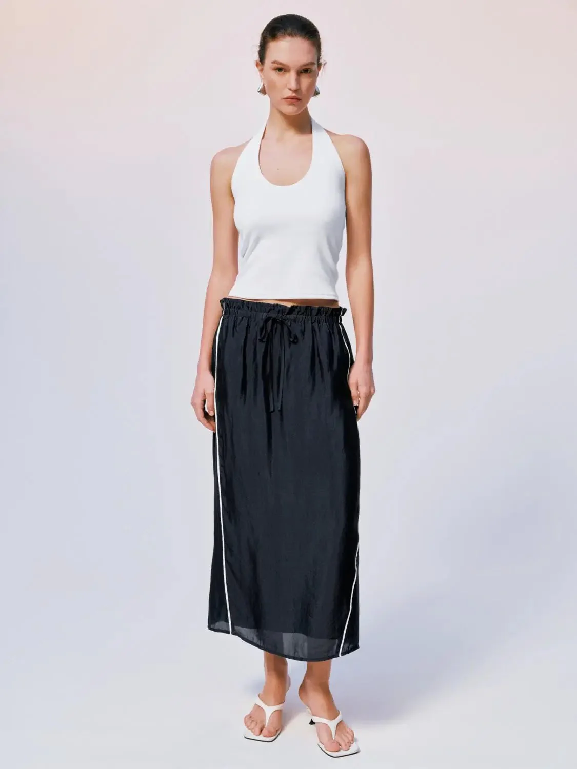 917-black-halter-neck-tops-in-viscose-cotton-elastane-blend-tops-12.webp Black Halter Neck Tops In Viscose Cotton Elastane Blend Tops