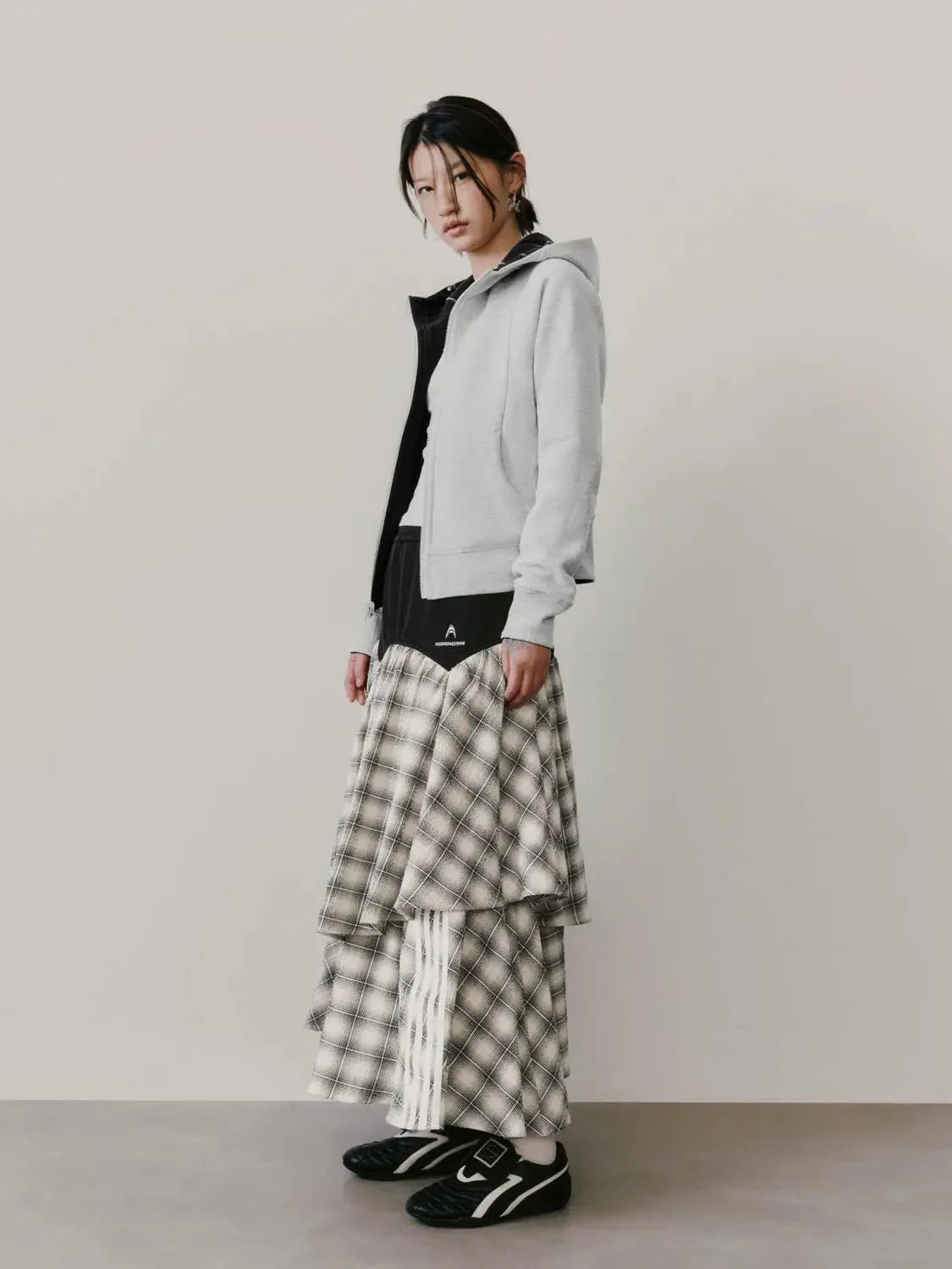 9176-plaid-chic-layered-tiered-ruffle-design-cotton-blend-maxi-skirts-6.webp Plaid Chic Layered Tiered Ruffle Design Cotton Blend Maxi Skirts