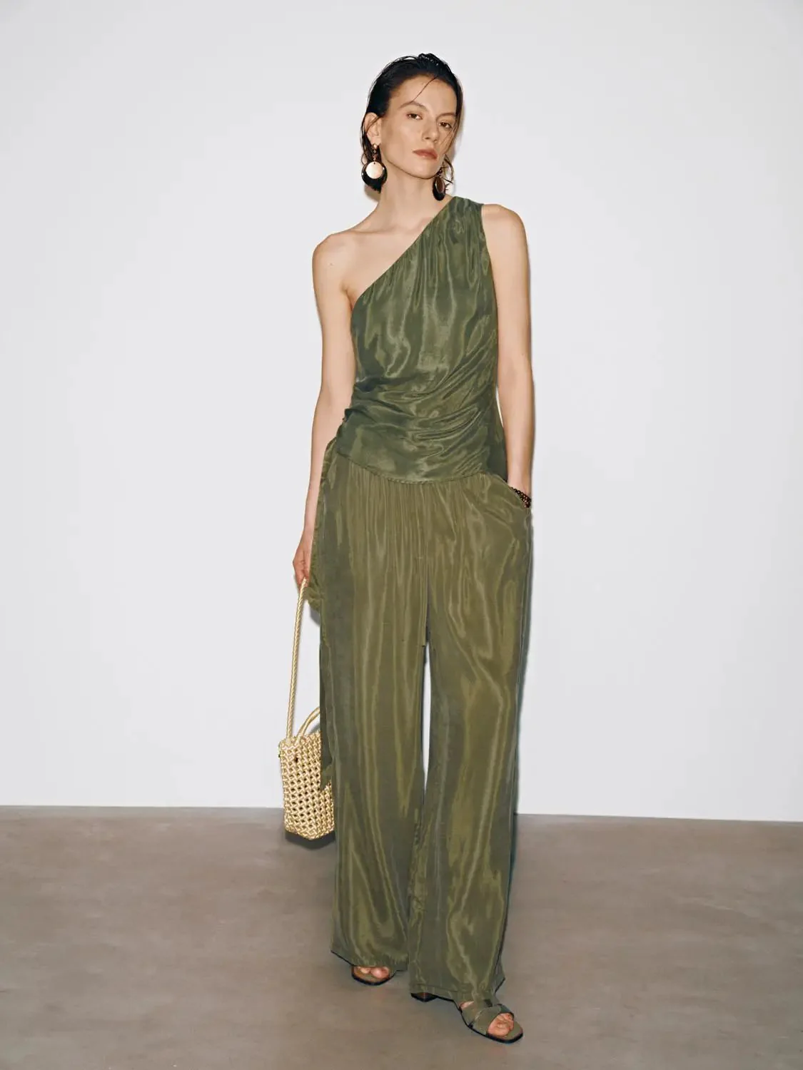 9196-one-shoulder-draped-overhead-shirts-4.webp One Shoulder Draped Overhead Shirts