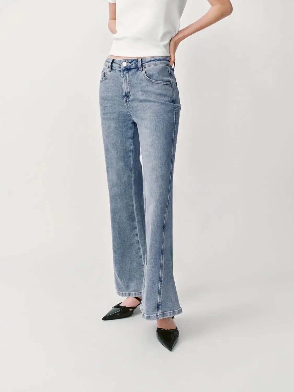 9251-denim-flared-leg-jeans-3.webp Denim Flared-Leg Jeans