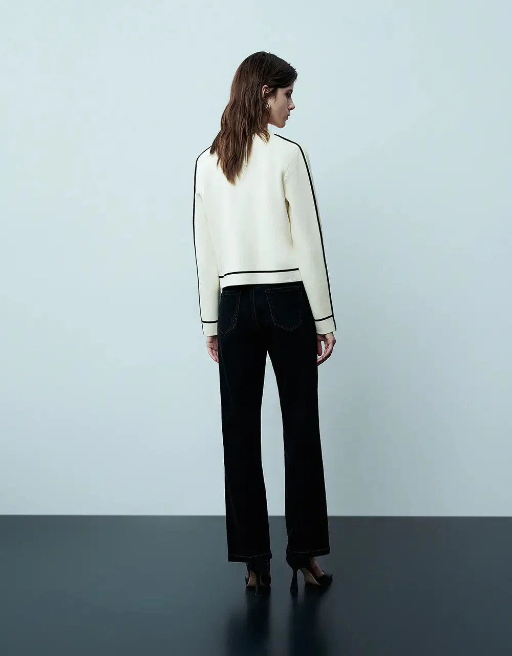 Crew Neck Knitted Cardigan With Fake Pockets