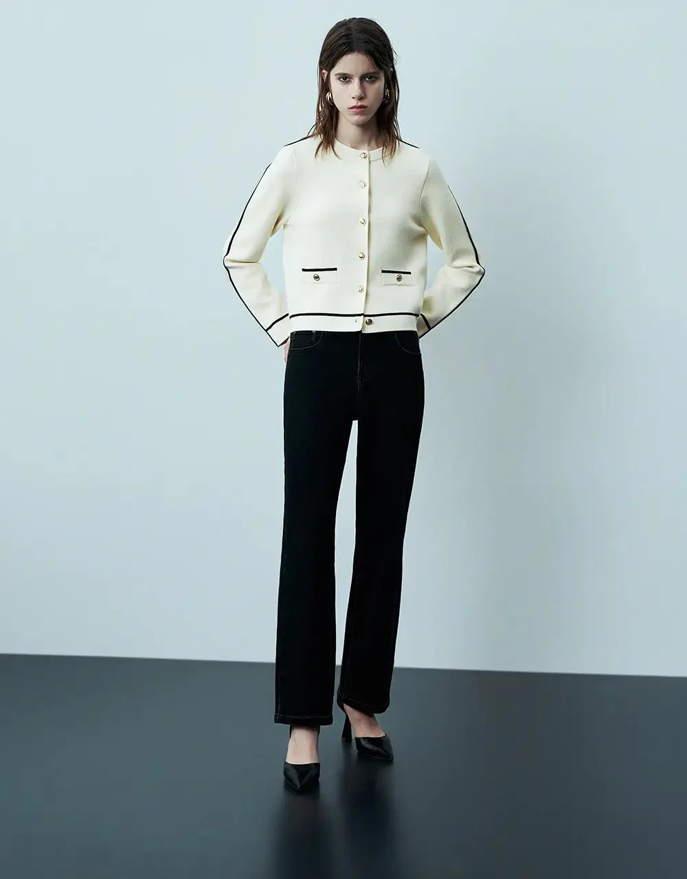 Crew Neck Knitted Cardigan With Fake Pockets