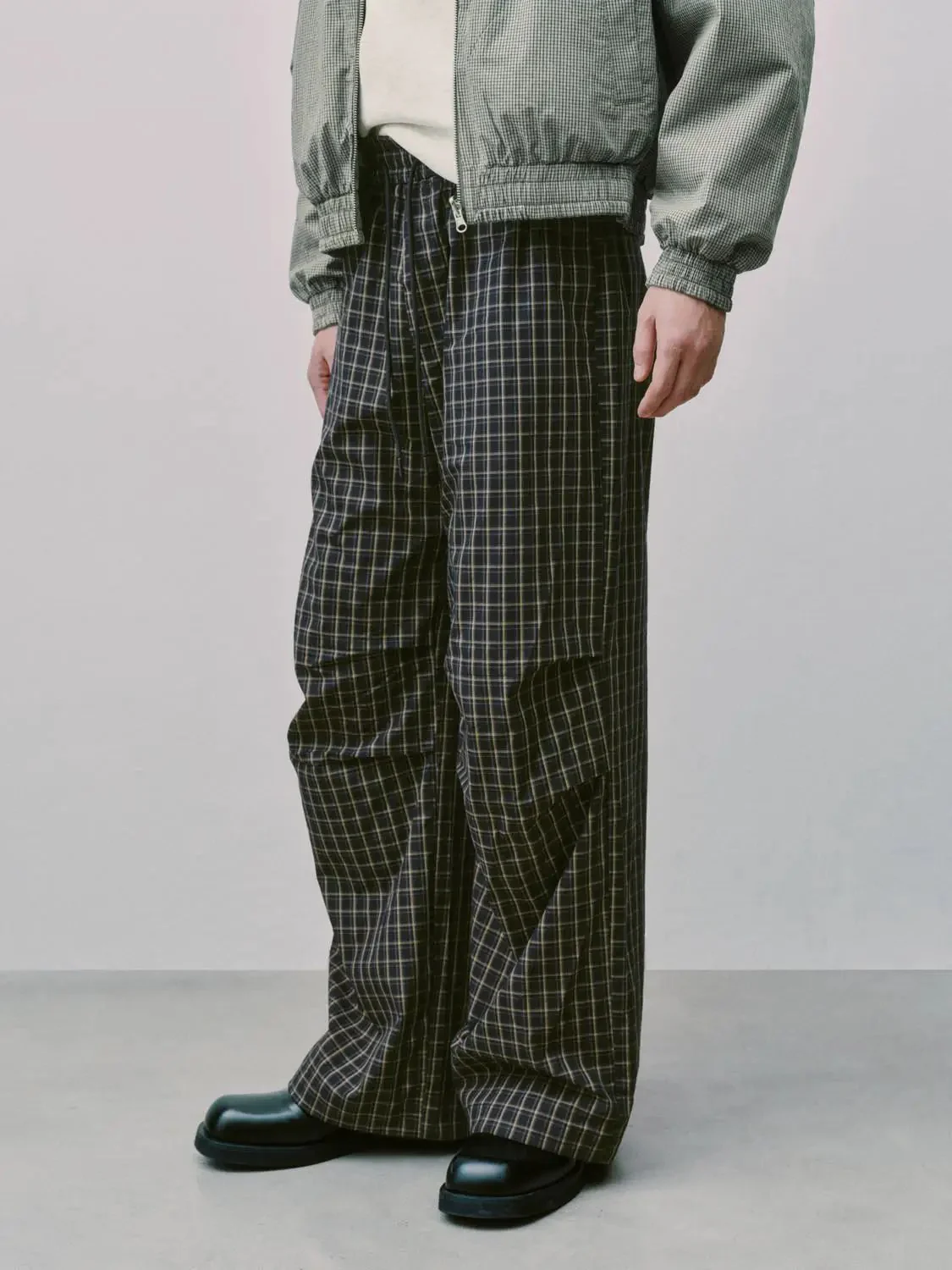 9305-plaid-cotton-relaxed-fit-pocket-wide-leg-pants-5.webp Plaid Cotton Relaxed Fit Pocket Wide Leg Pants