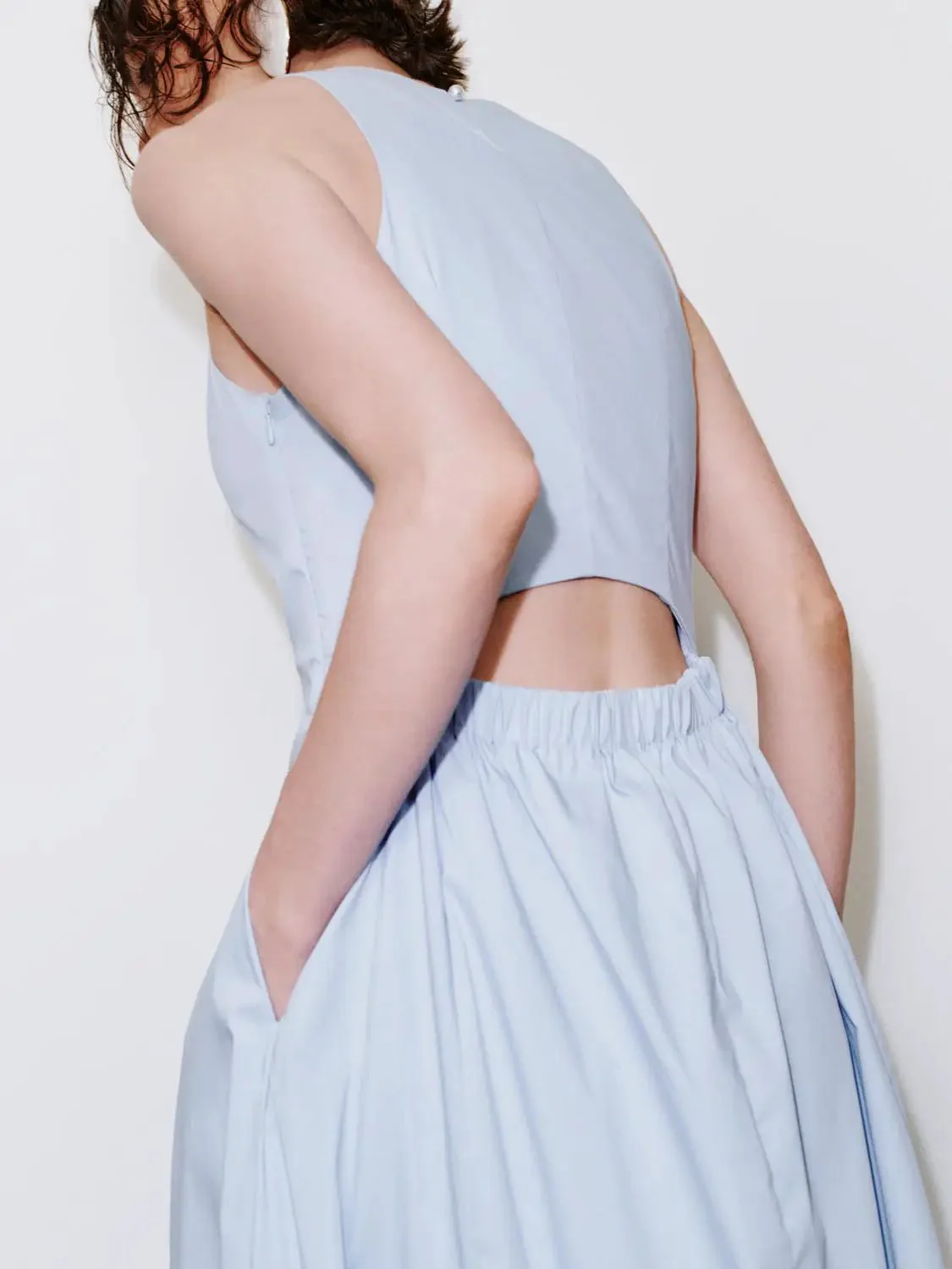 965-cotton-blend-sleeveless-seamed-balloon-midi-dresses-13.webp Cotton Blend Sleeveless Seamed Balloon Midi Dresses