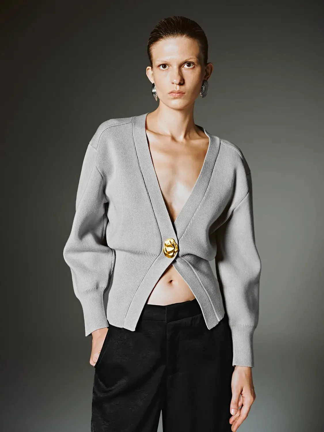 9792-elegant-striped-v-neck-knit-buttoned-cardigan-3.webp Elegant Striped V-Neck Knit Buttoned Cardigan