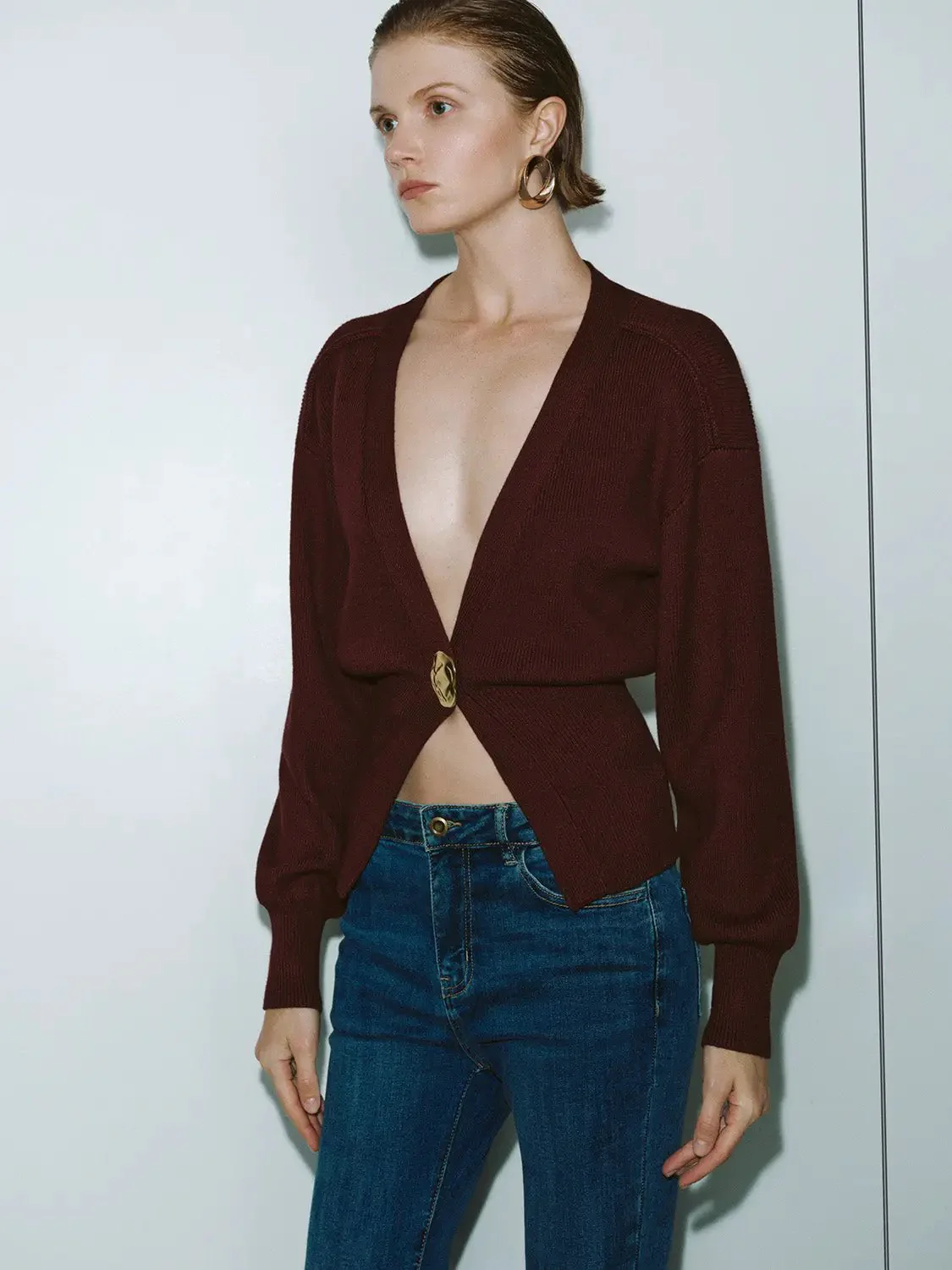 9792-elegant-striped-v-neck-knit-buttoned-cardigan-6.webp Elegant Striped V-Neck Knit Buttoned Cardigan