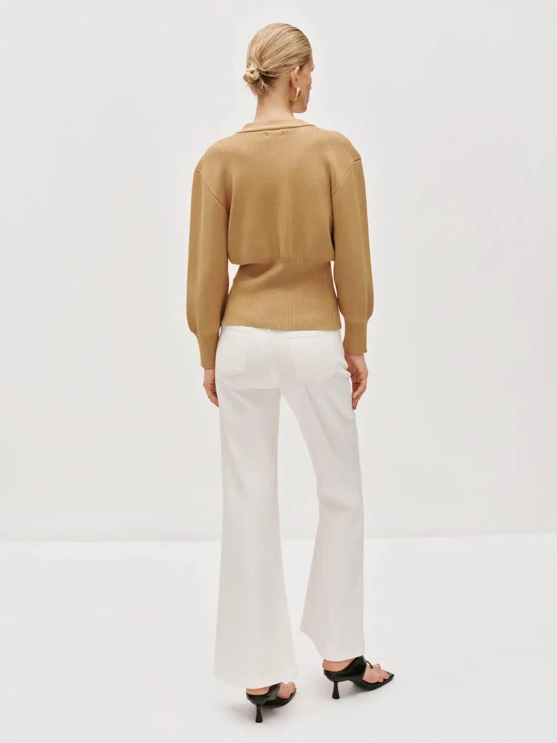 9792-elegant-striped-v-neck-knit-buttoned-cardigan-70.webp Elegant Striped V-Neck Knit Buttoned Cardigan