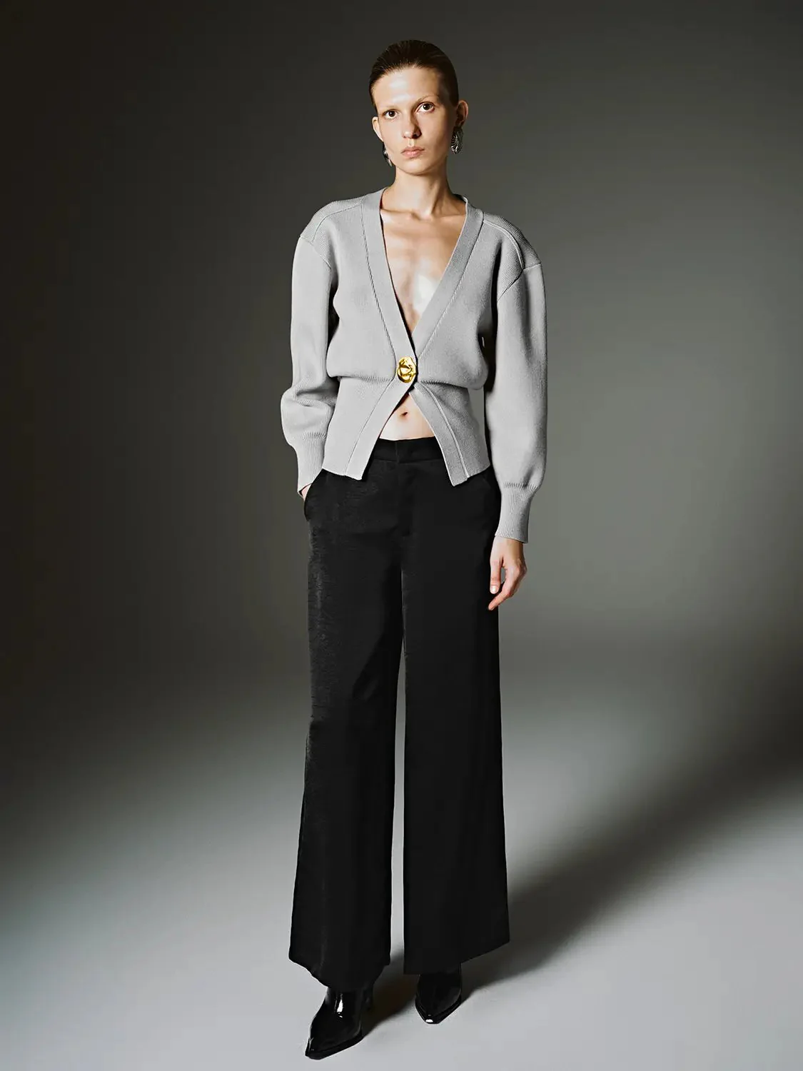 9792-elegant-striped-v-neck-knit-buttoned-cardigan-75.webp Elegant Striped V-Neck Knit Buttoned Cardigan