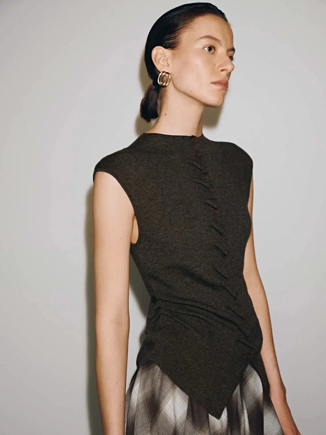 Sleeveless Skinny-Fit Knitted Cardigans