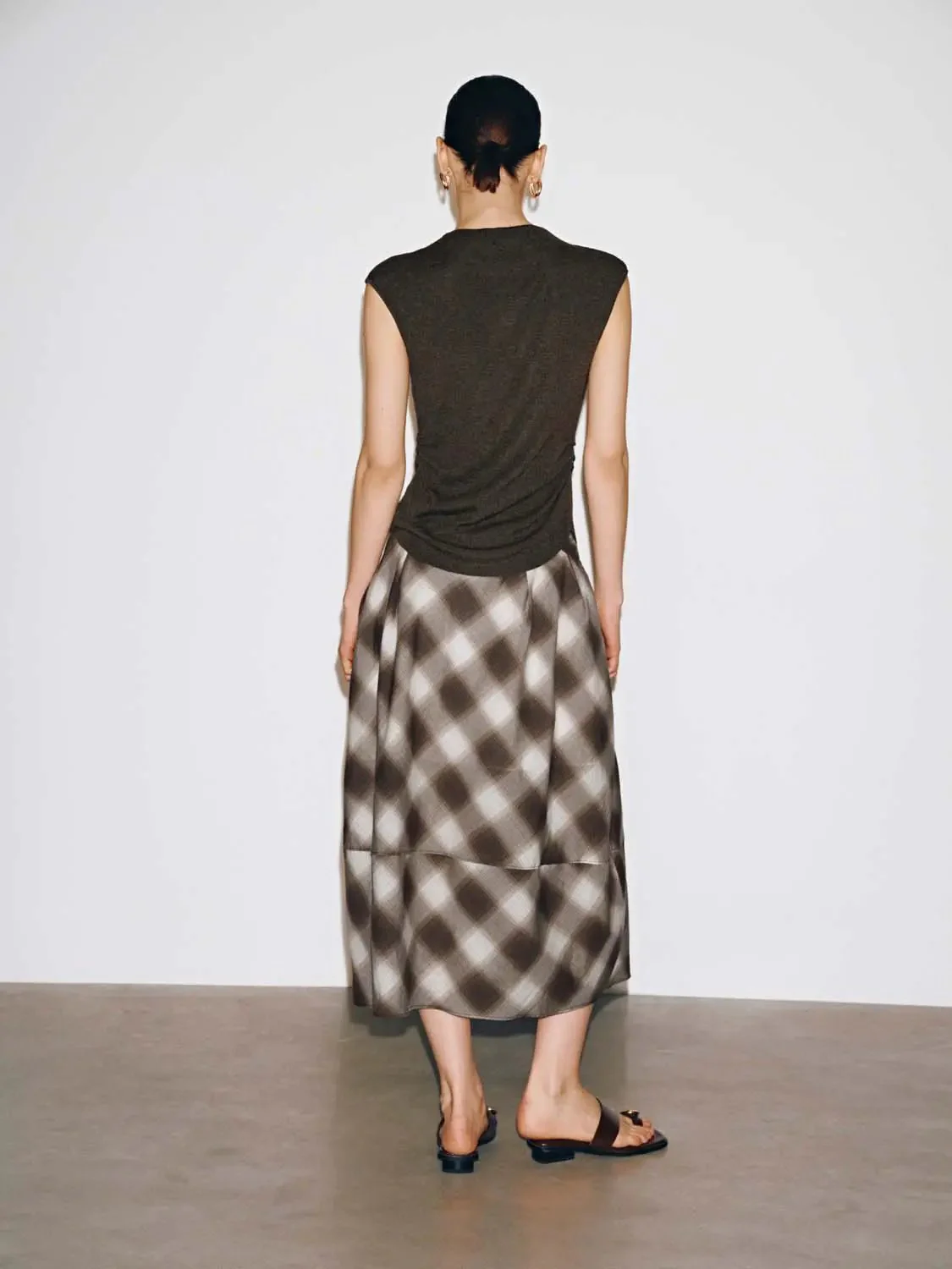 Sleeveless Skinny-Fit Knitted Cardigans
