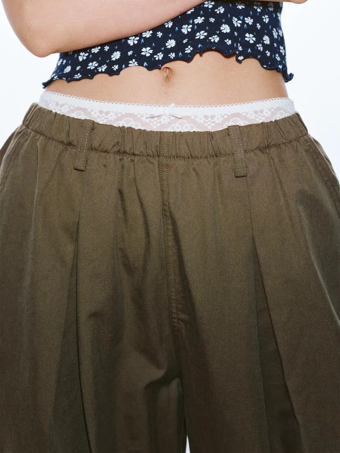 9892-barrel-leg-pants-4.webp Barrel Leg Pants