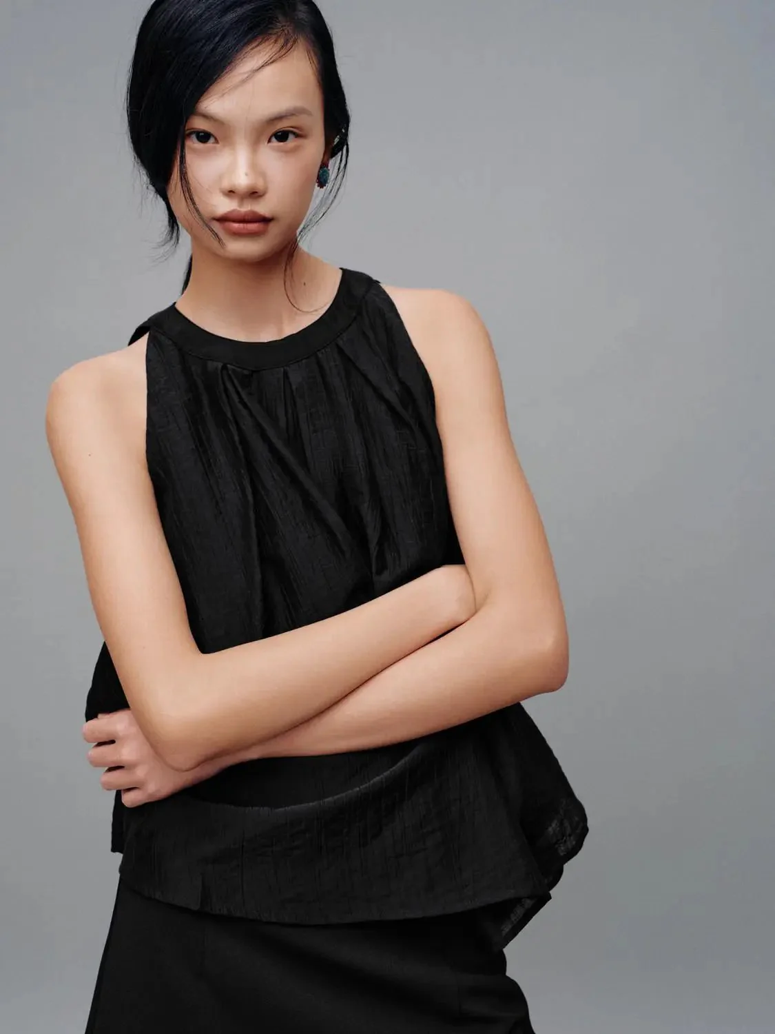 9933-crew-neck-sleeveless-overhead-shirts-10.webp Crew Neck Sleeveless Overhead Shirts