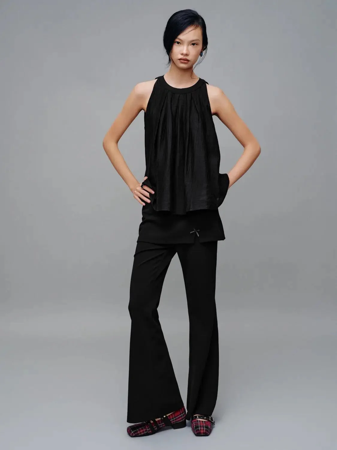 9933-crew-neck-sleeveless-overhead-shirts-11.webp Crew Neck Sleeveless Overhead Shirts