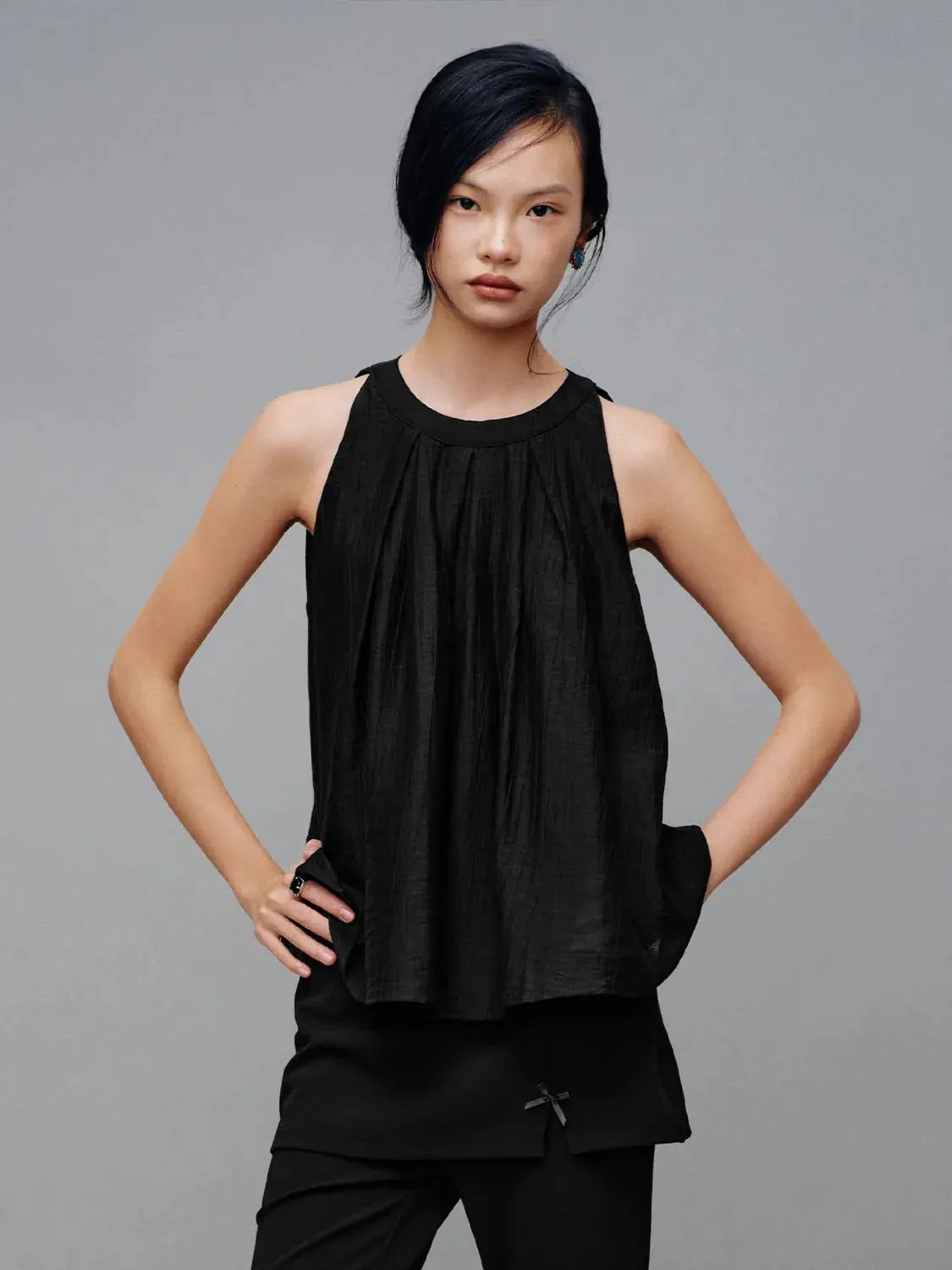 9933-crew-neck-sleeveless-overhead-shirts-23.webp Crew Neck Sleeveless Overhead Shirts