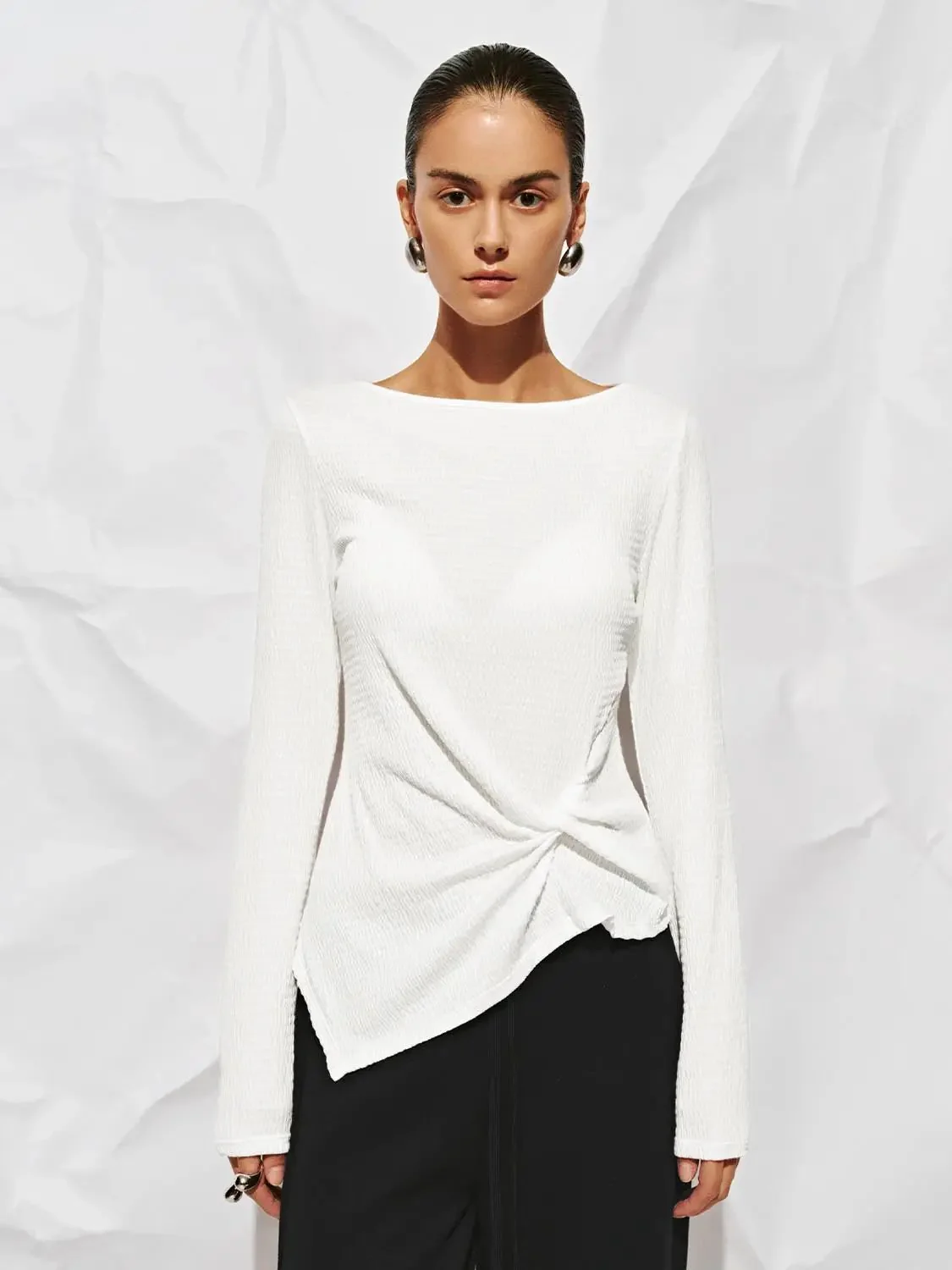9985-elegant-front-knot-long-sleeve-knit-t-shirt-25.webp Elegant Front Knot Long Sleeve Knit T-Shirt