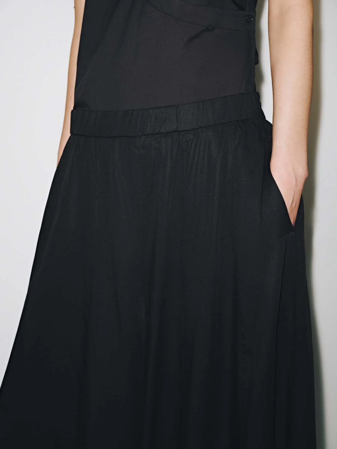 999-pull-on-midi-skirts-12.webp Pull On Midi Skirts