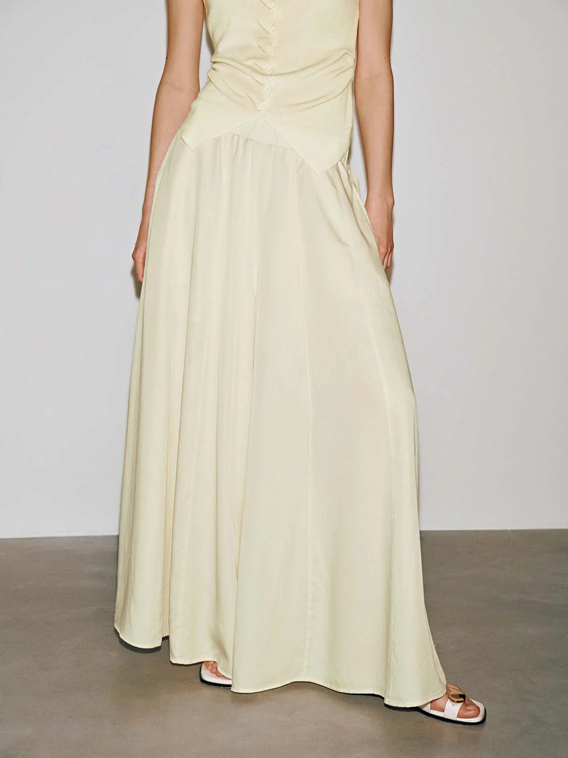 999-pull-on-midi-skirts-17.webp Pull On Midi Skirts