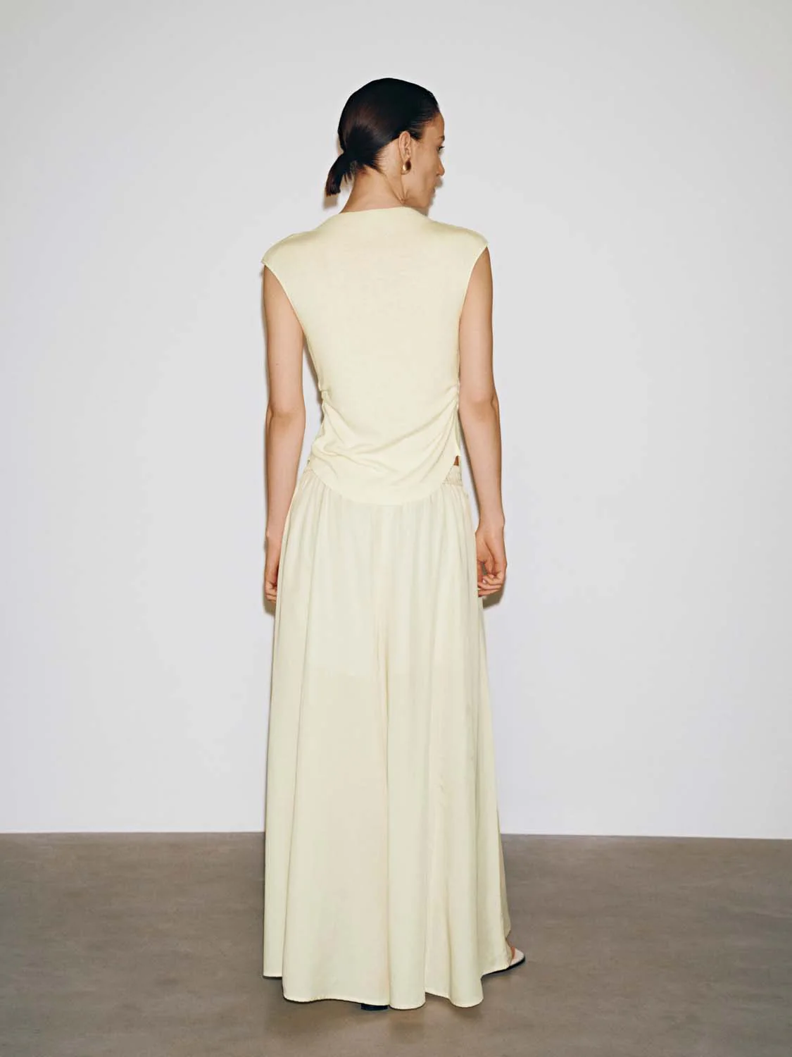 999-pull-on-midi-skirts-7.webp Pull On Midi Skirts